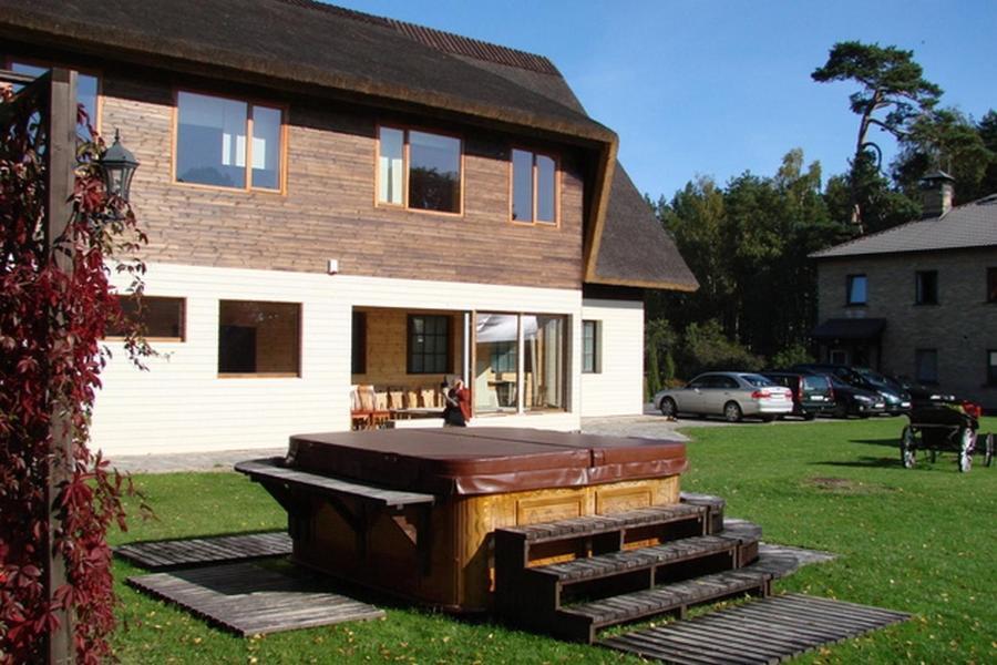 Hotel Taurinkrasti Bērzciems Exterior foto